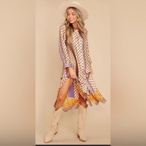 Aura Fine Lines Beige Print Midi Dress